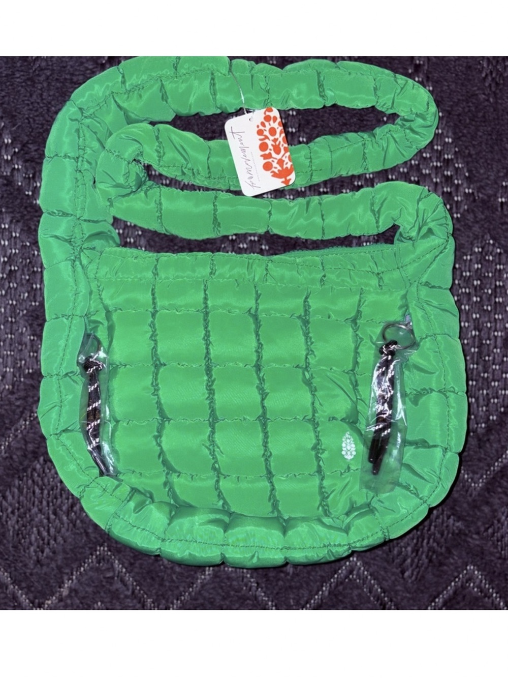 NWT Free People Movement Quilted Baby Carryall Crossbody Bag in Kelly Green - Picture 11 of 12